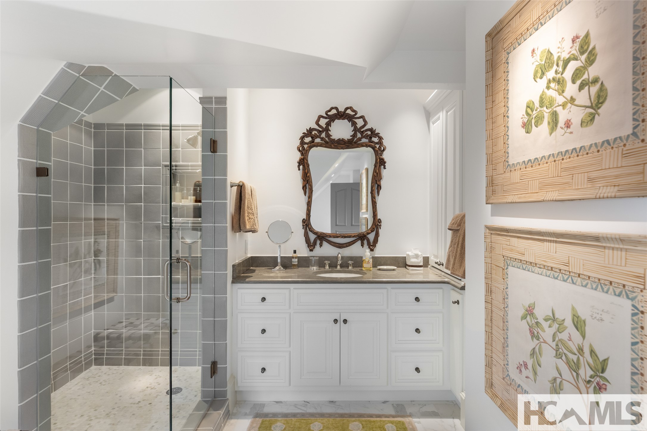 585 Moorewood Circle