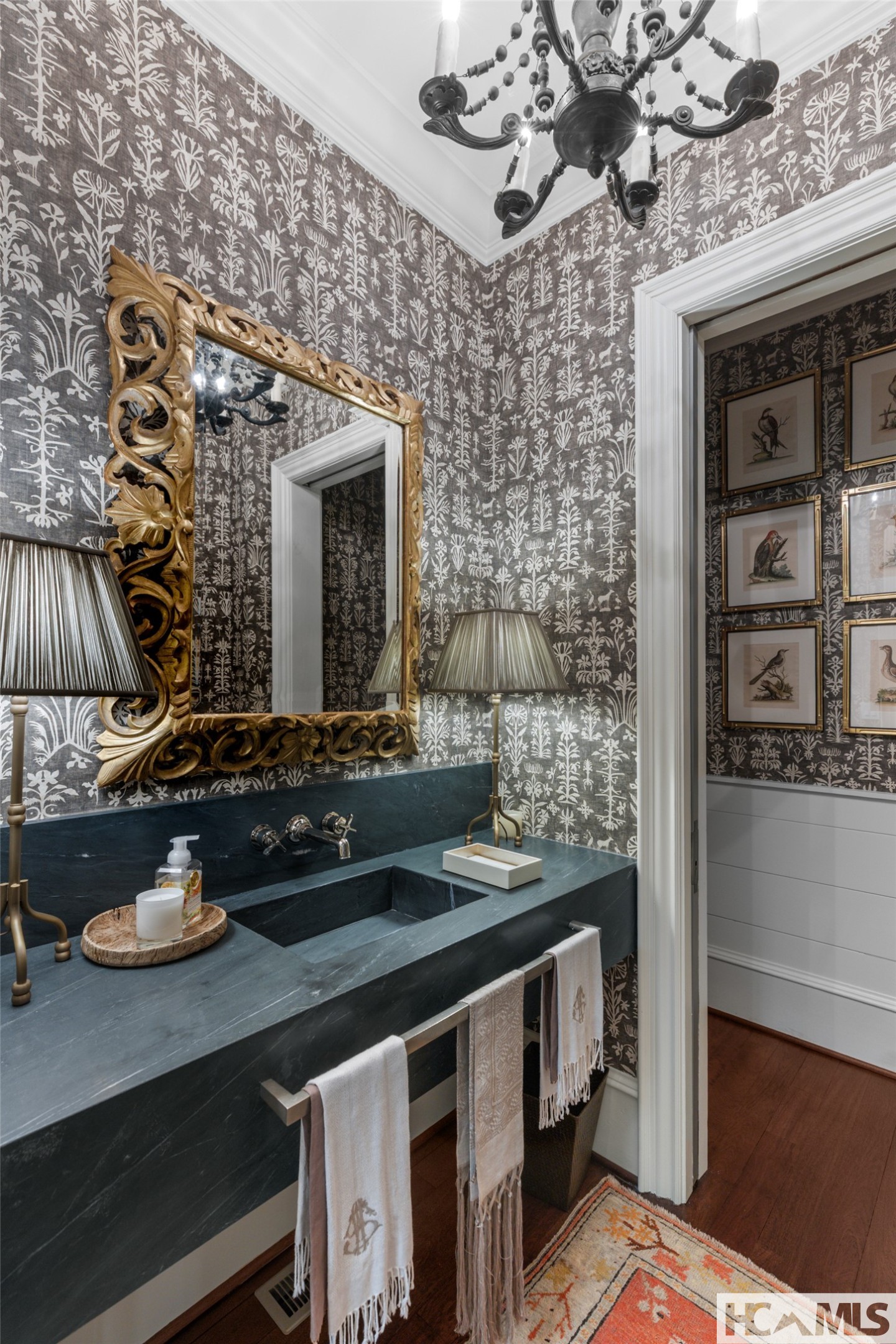 585 Moorewood Circle