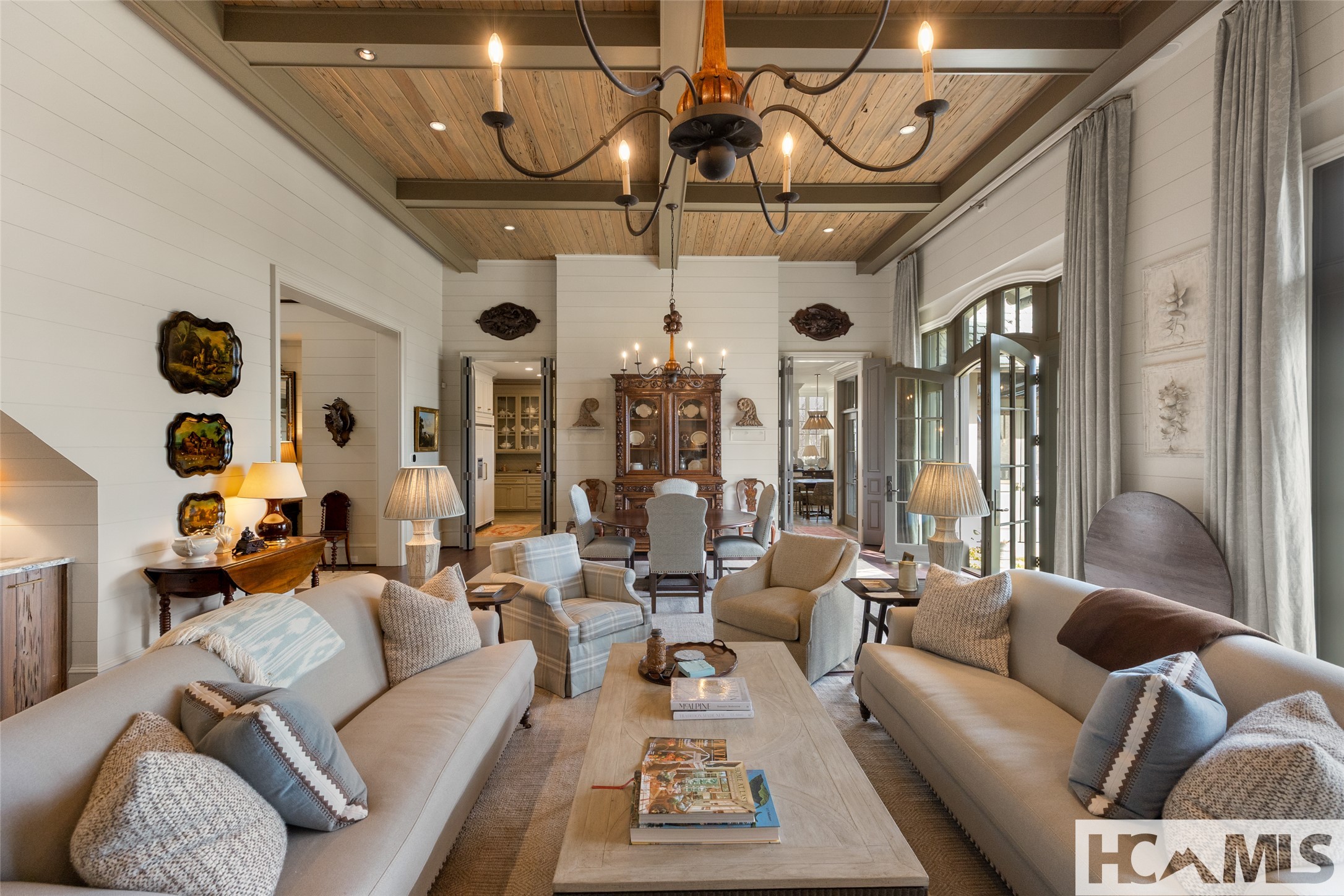 585 Moorewood Circle