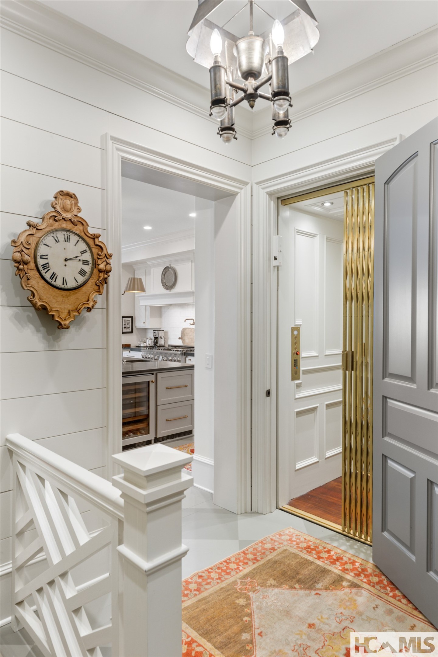 585 Moorewood Circle