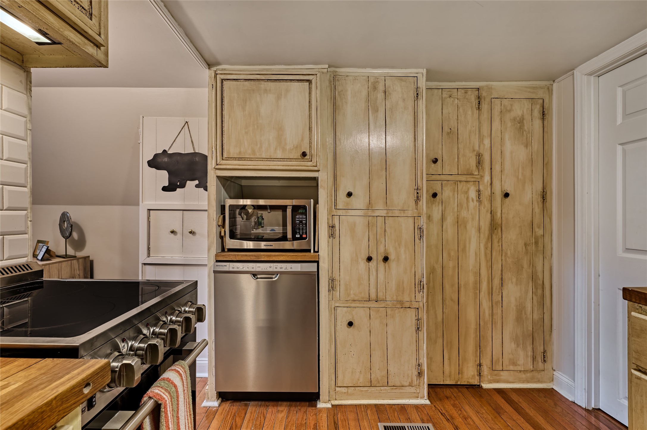 60 Owl Pine Road