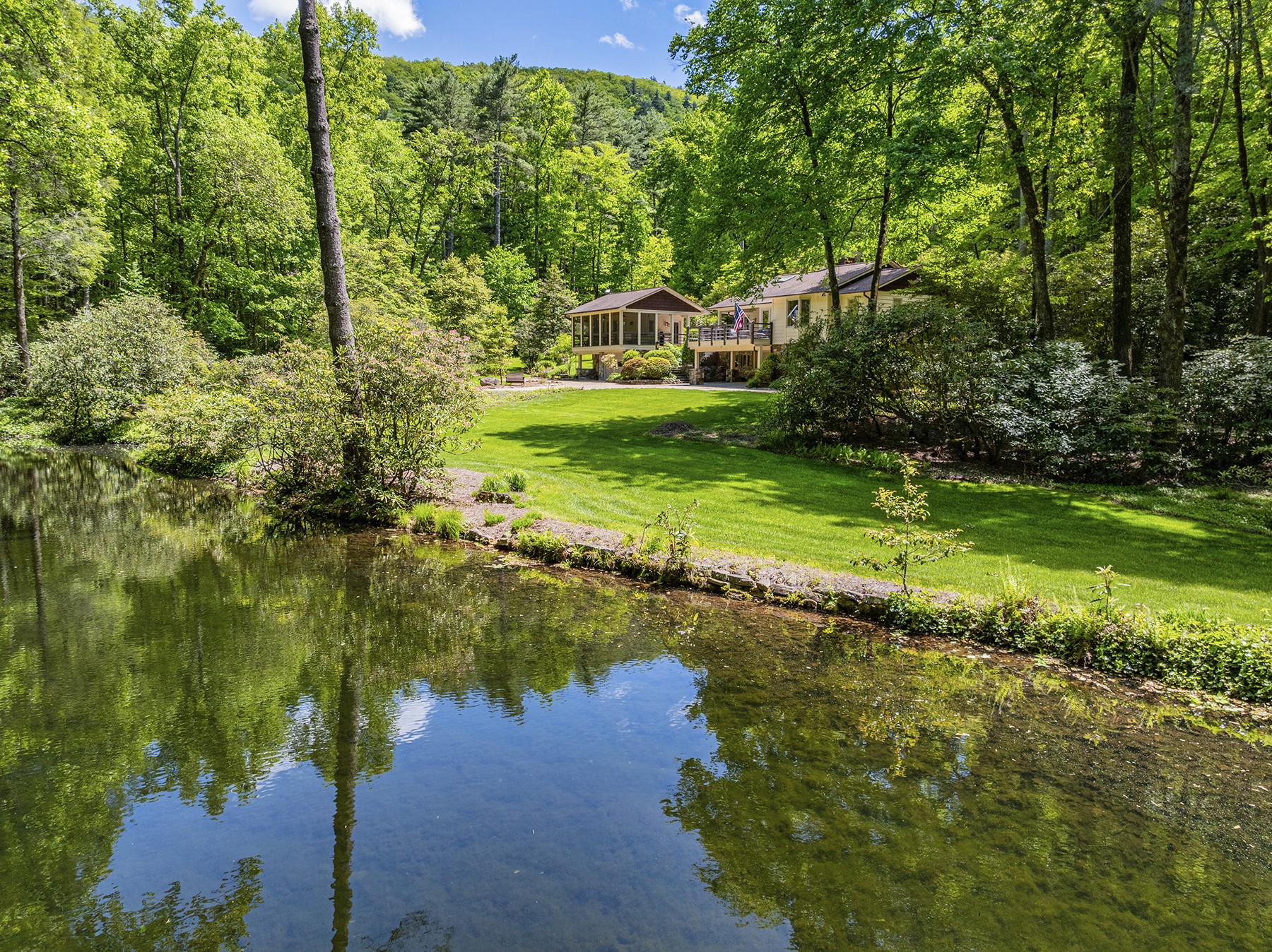 1213 Bull Pen Road