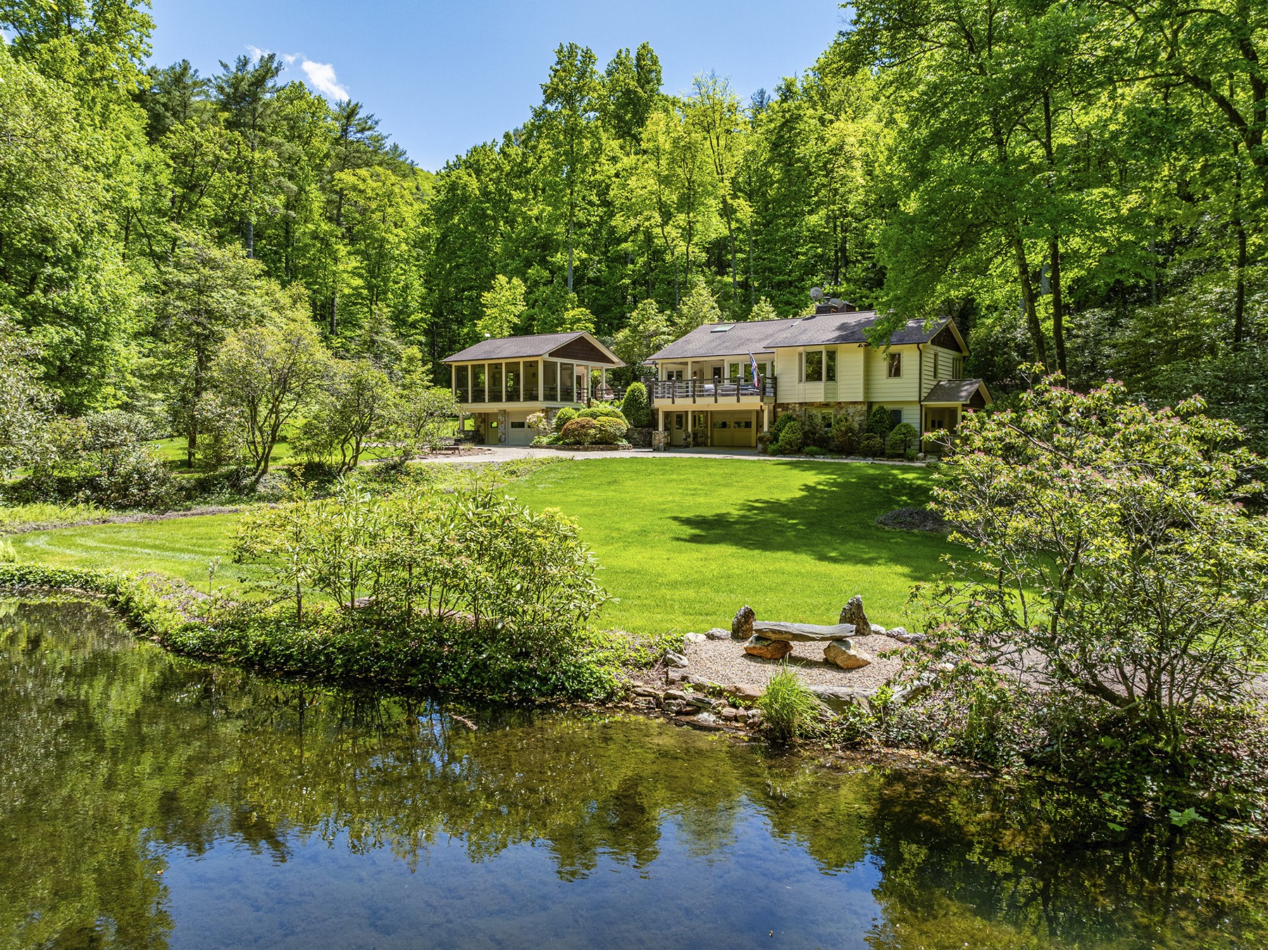 1213 Bull Pen Road
