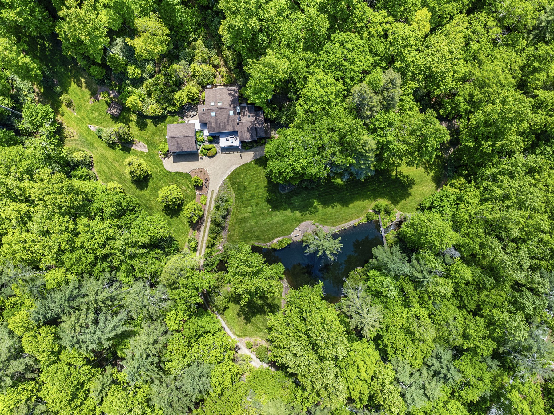 1213 Bull Pen Road
