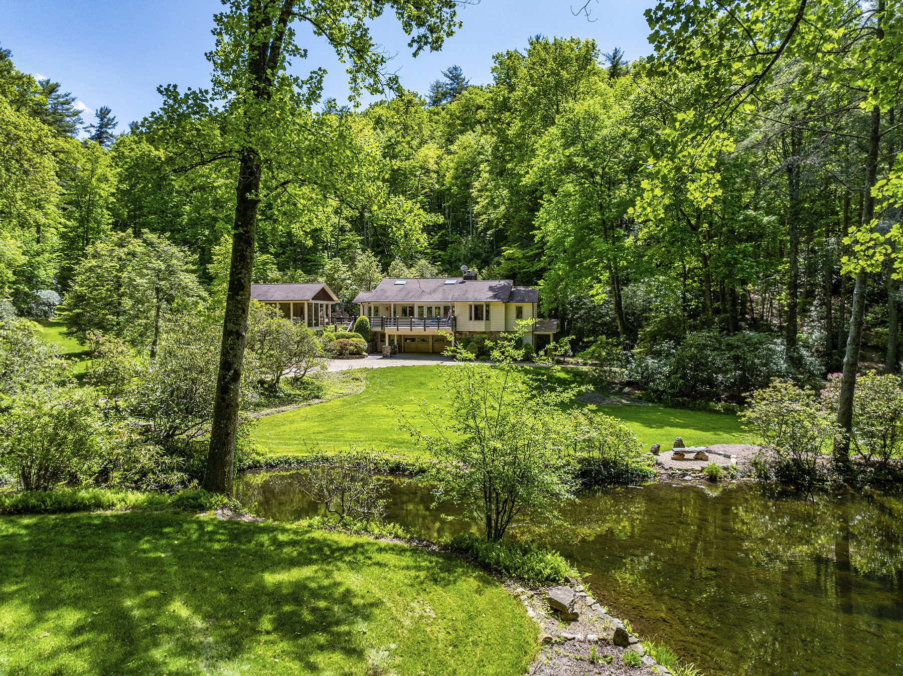 1213 Bull Pen Road