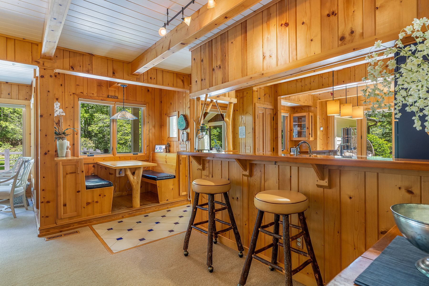 1213 Bull Pen Road