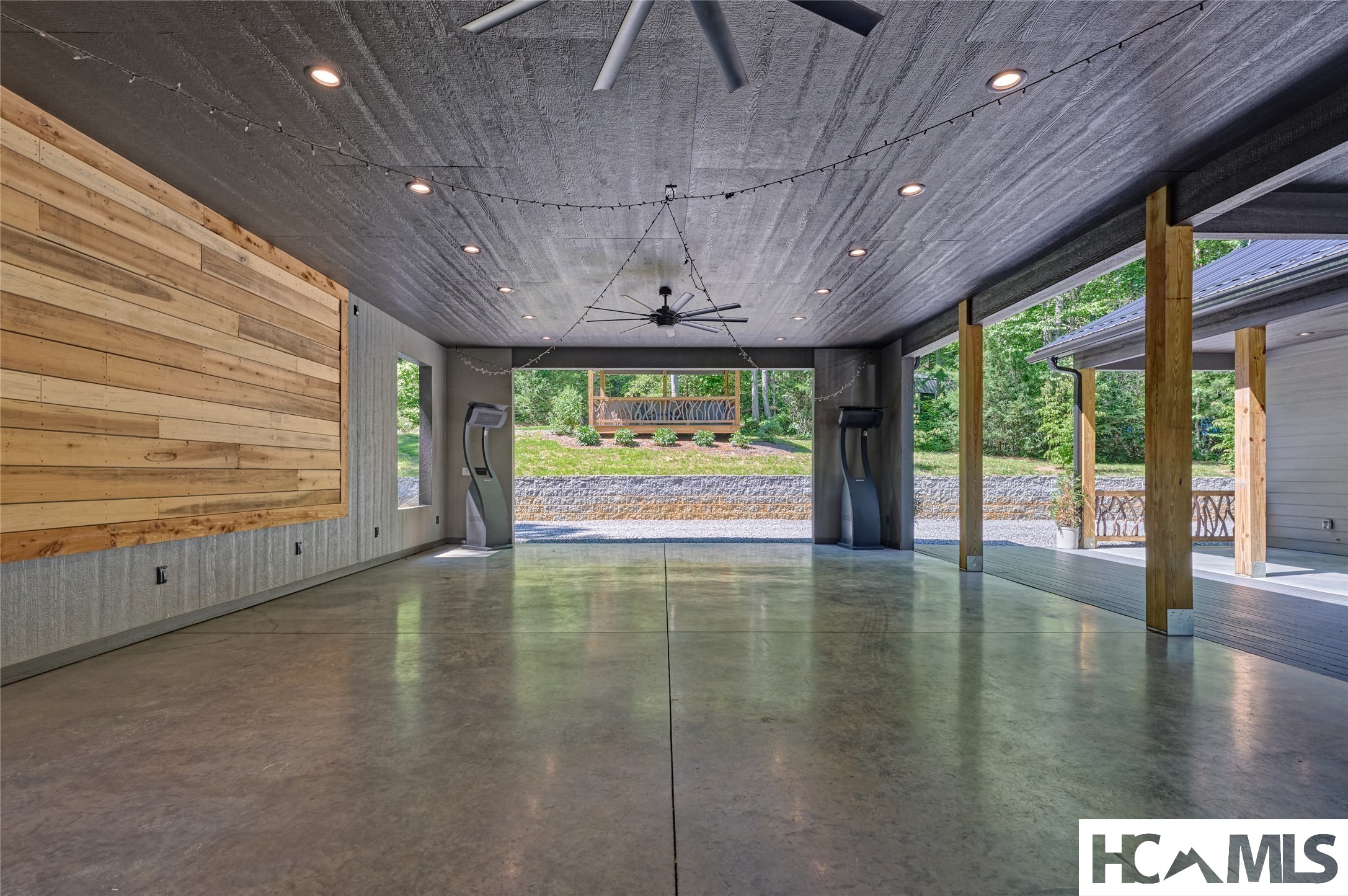 4017 Canada Road