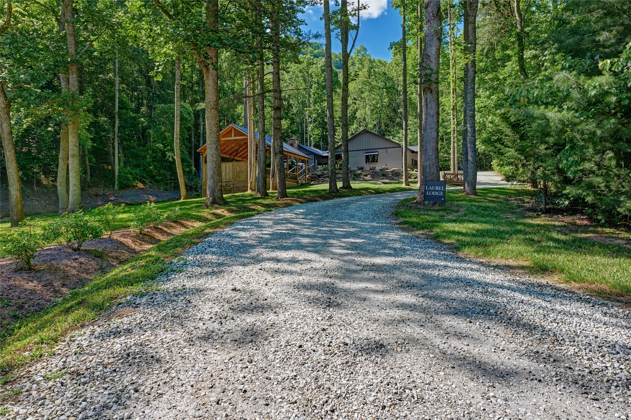 4017 Canada Road