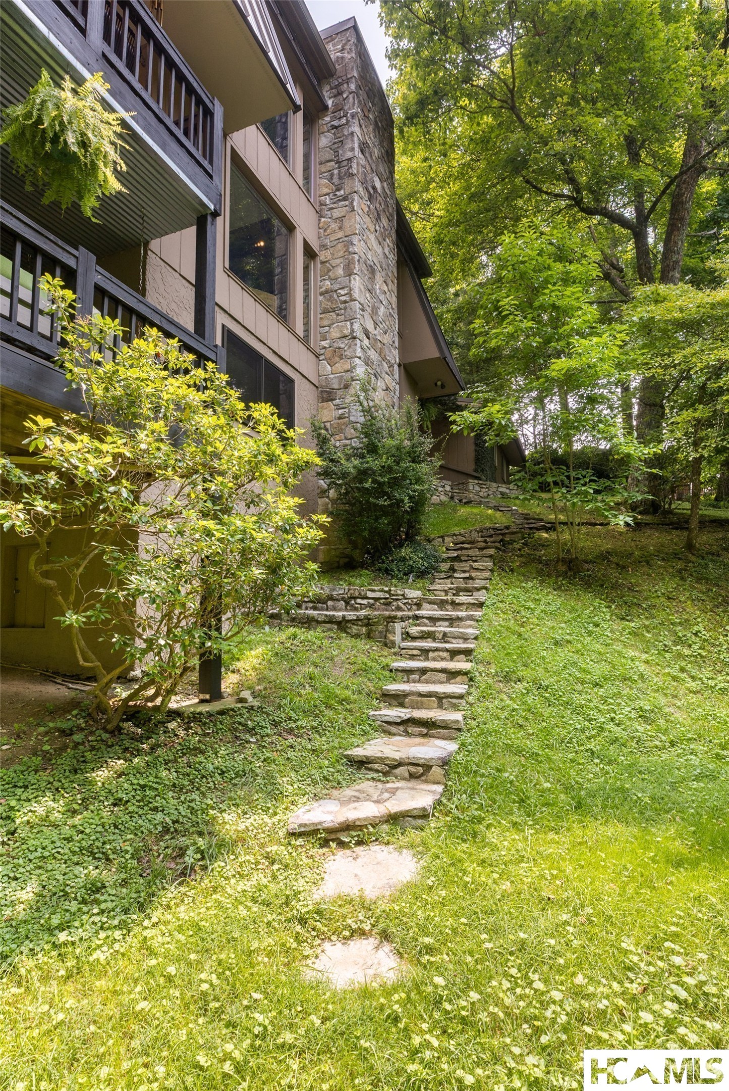 15 Elm Court