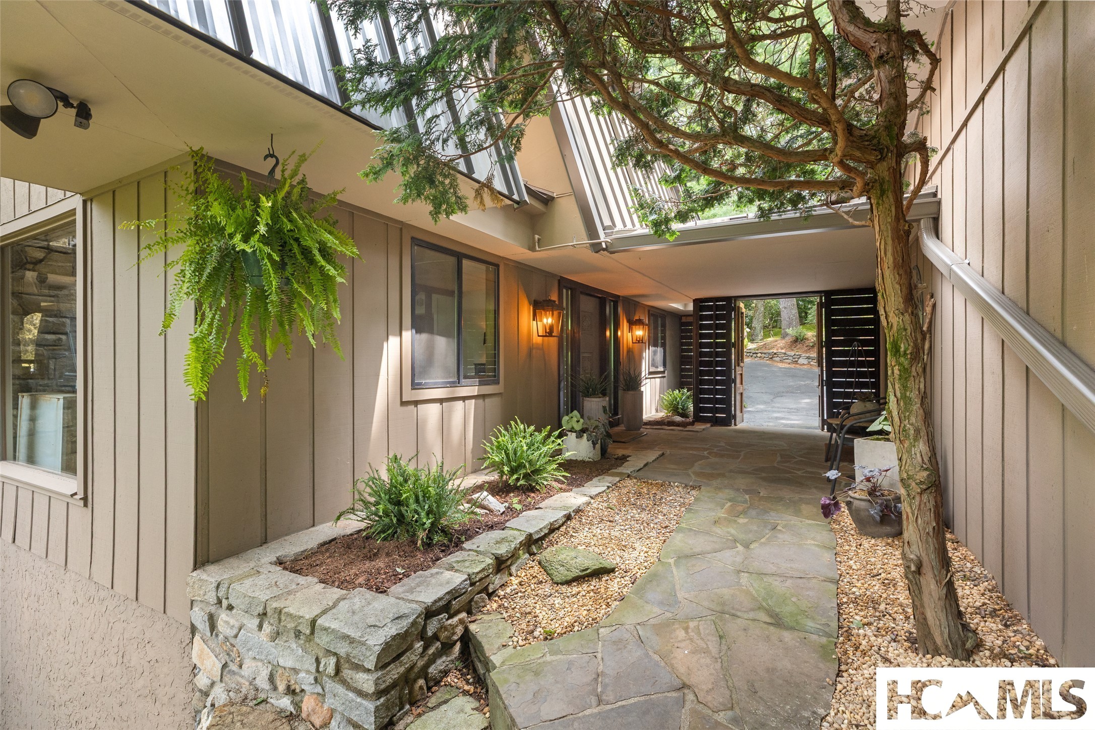 15 Elm Court