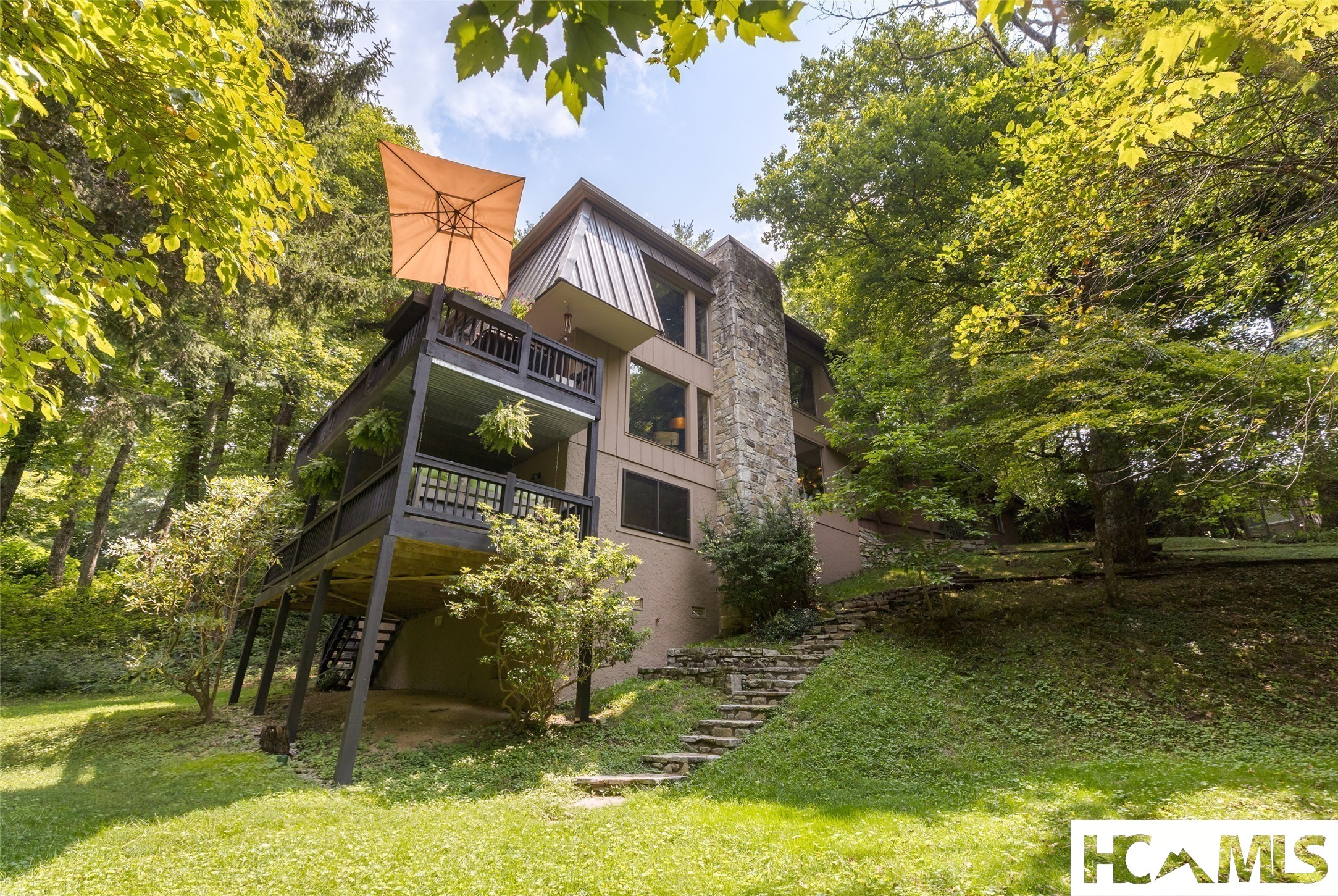 15 Elm Court