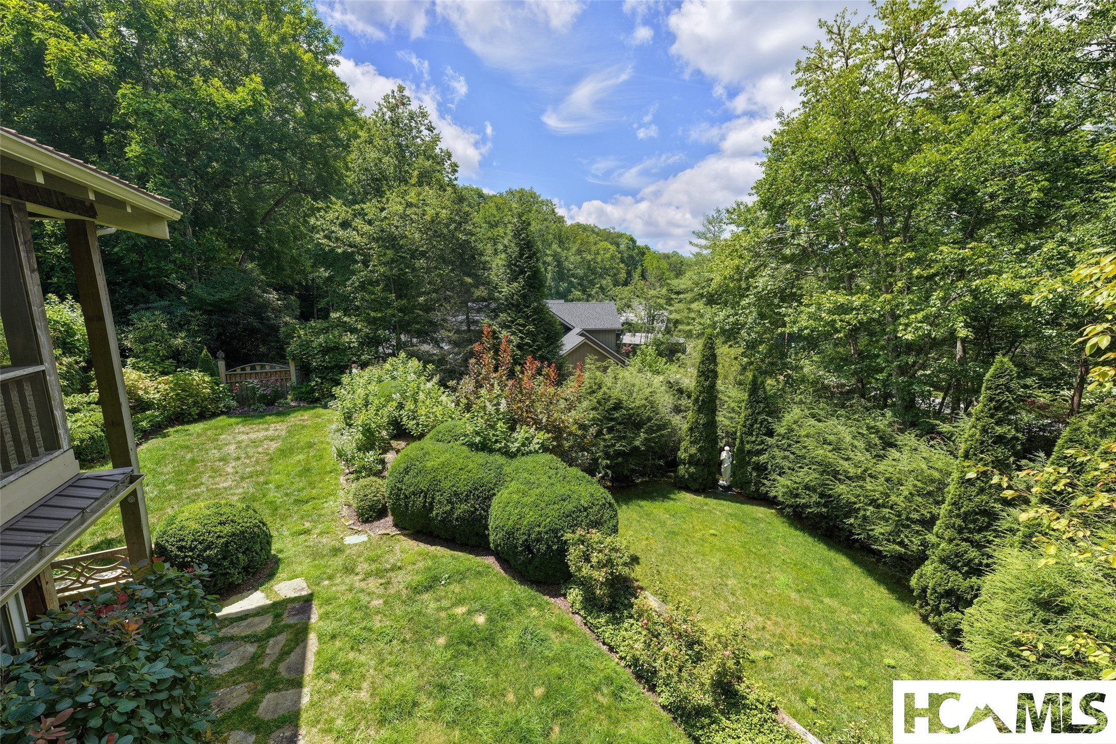 1094 Moorewood Road
