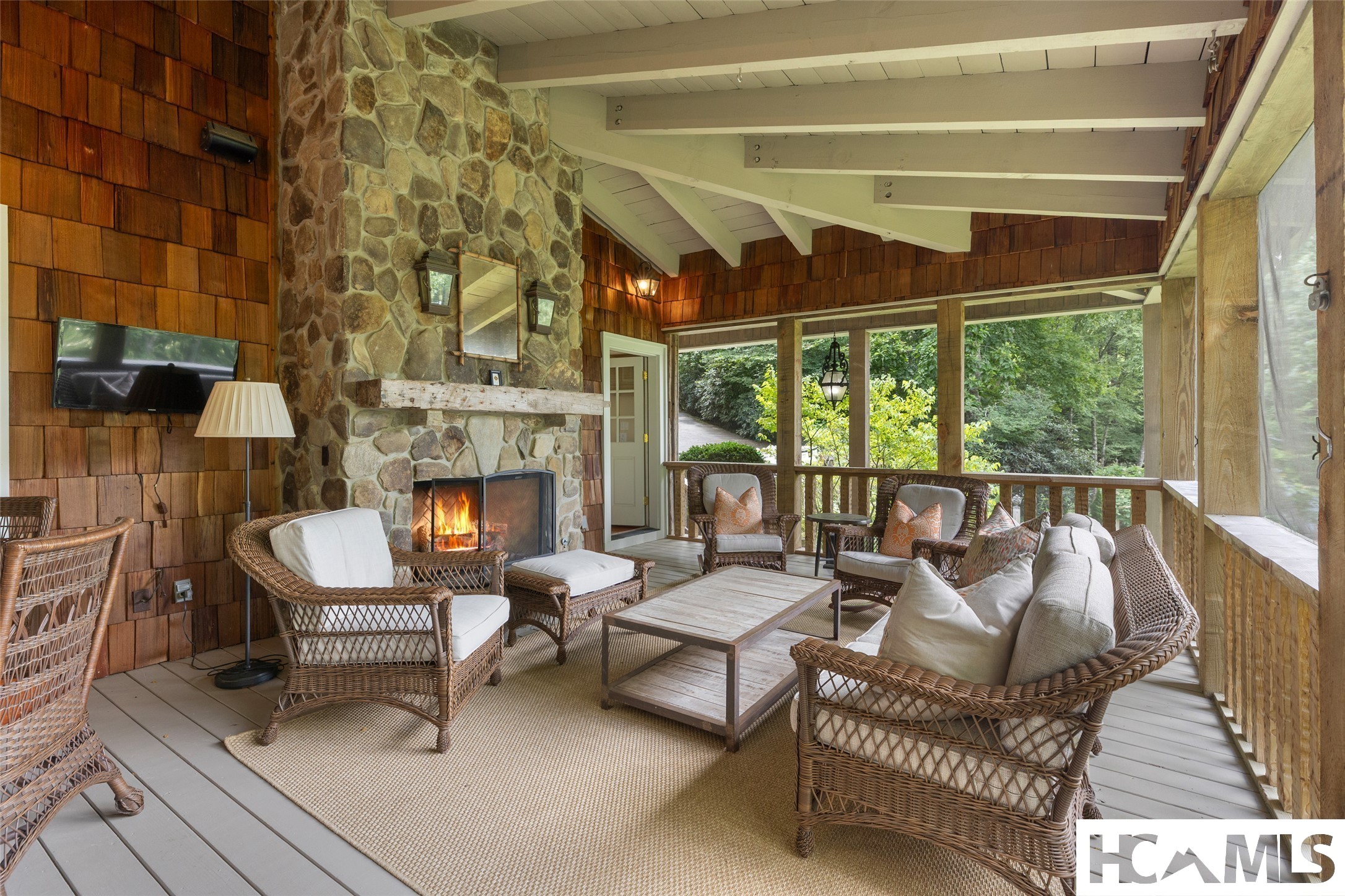 1094 Moorewood Road