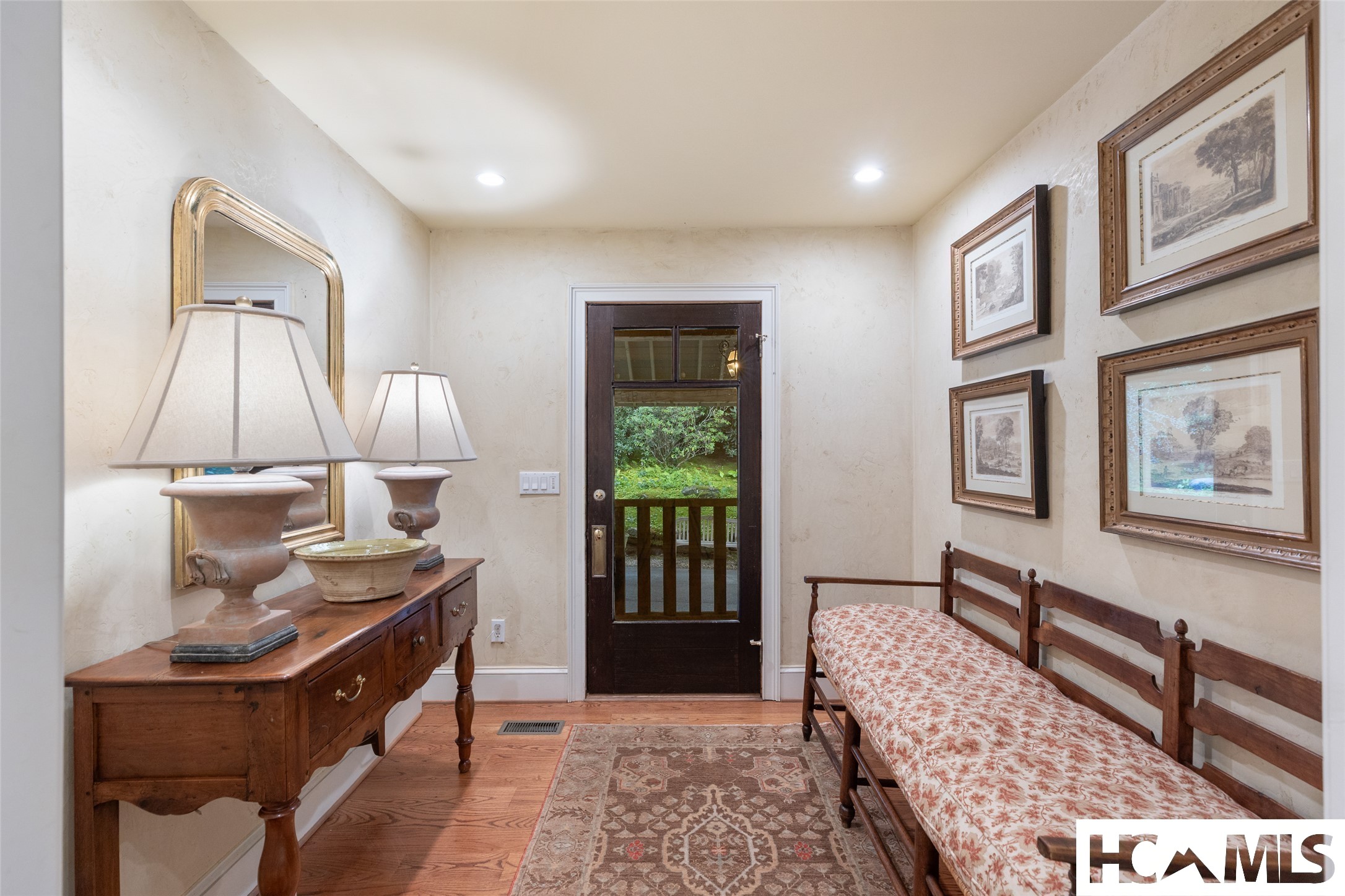 1094 Moorewood Road