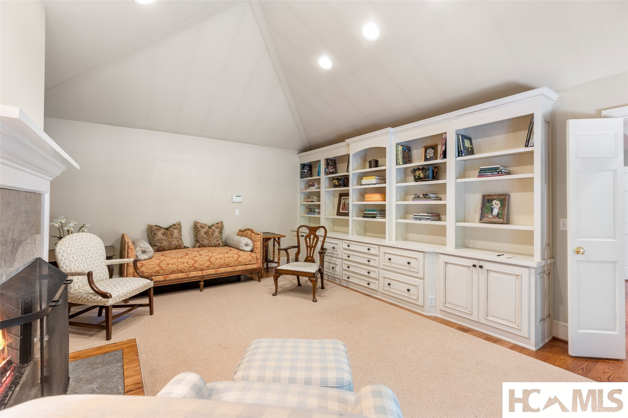 1094 Moorewood Road