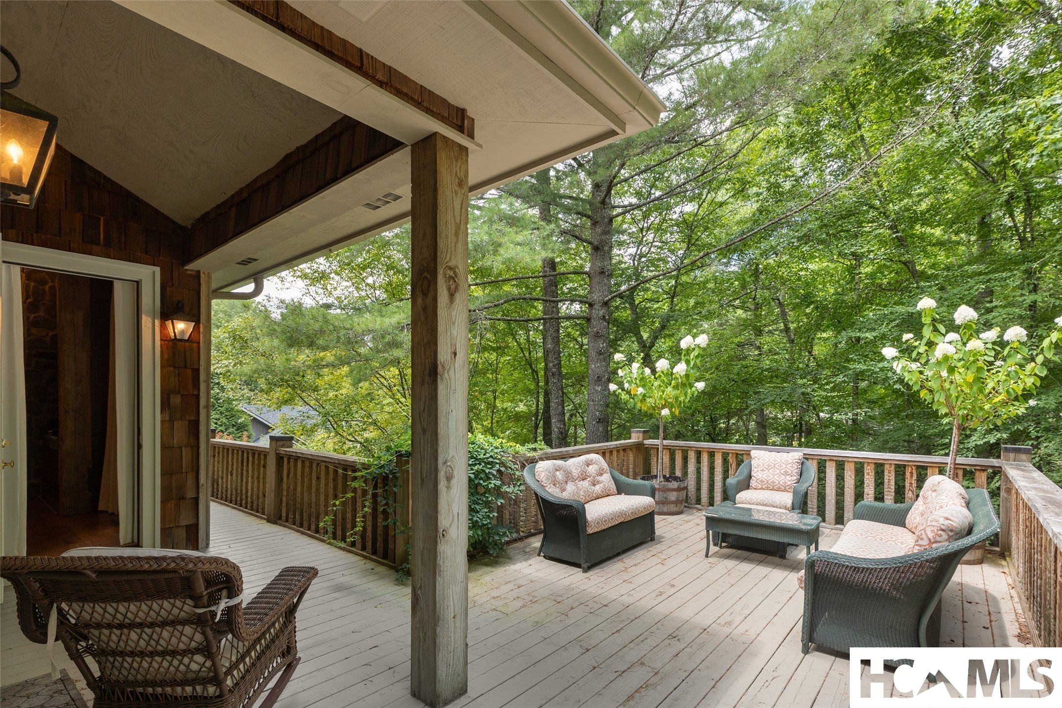 1094 Moorewood Road