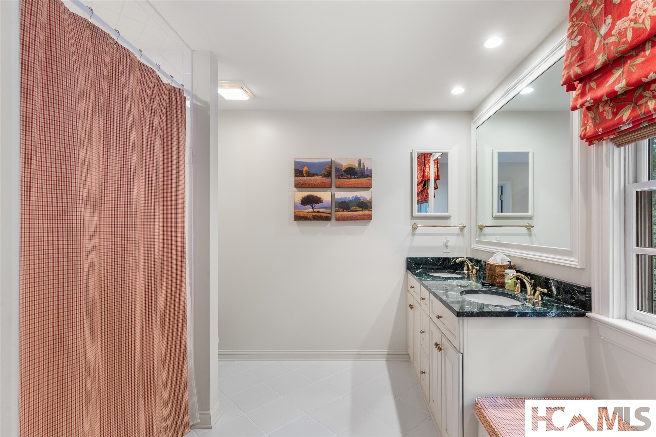 1094 Moorewood Road
