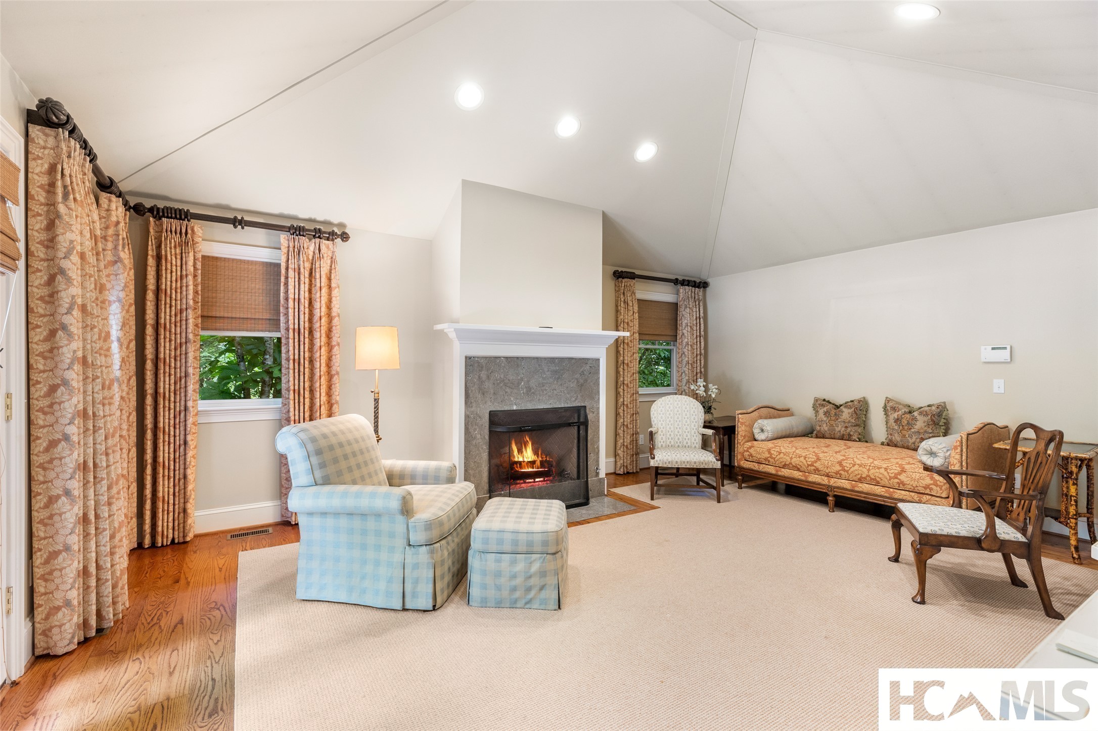 1094 Moorewood Road