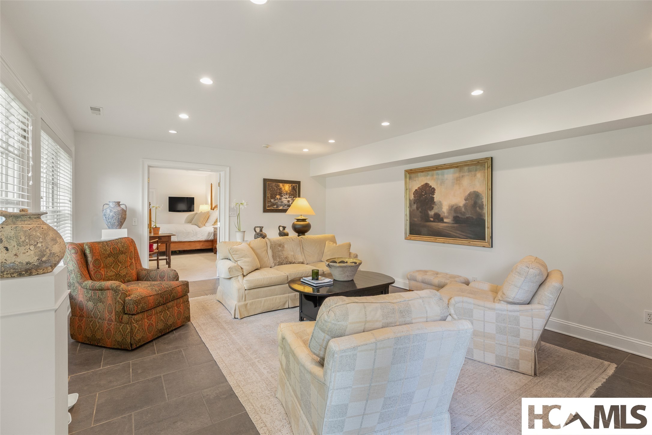 1094 Moorewood Road