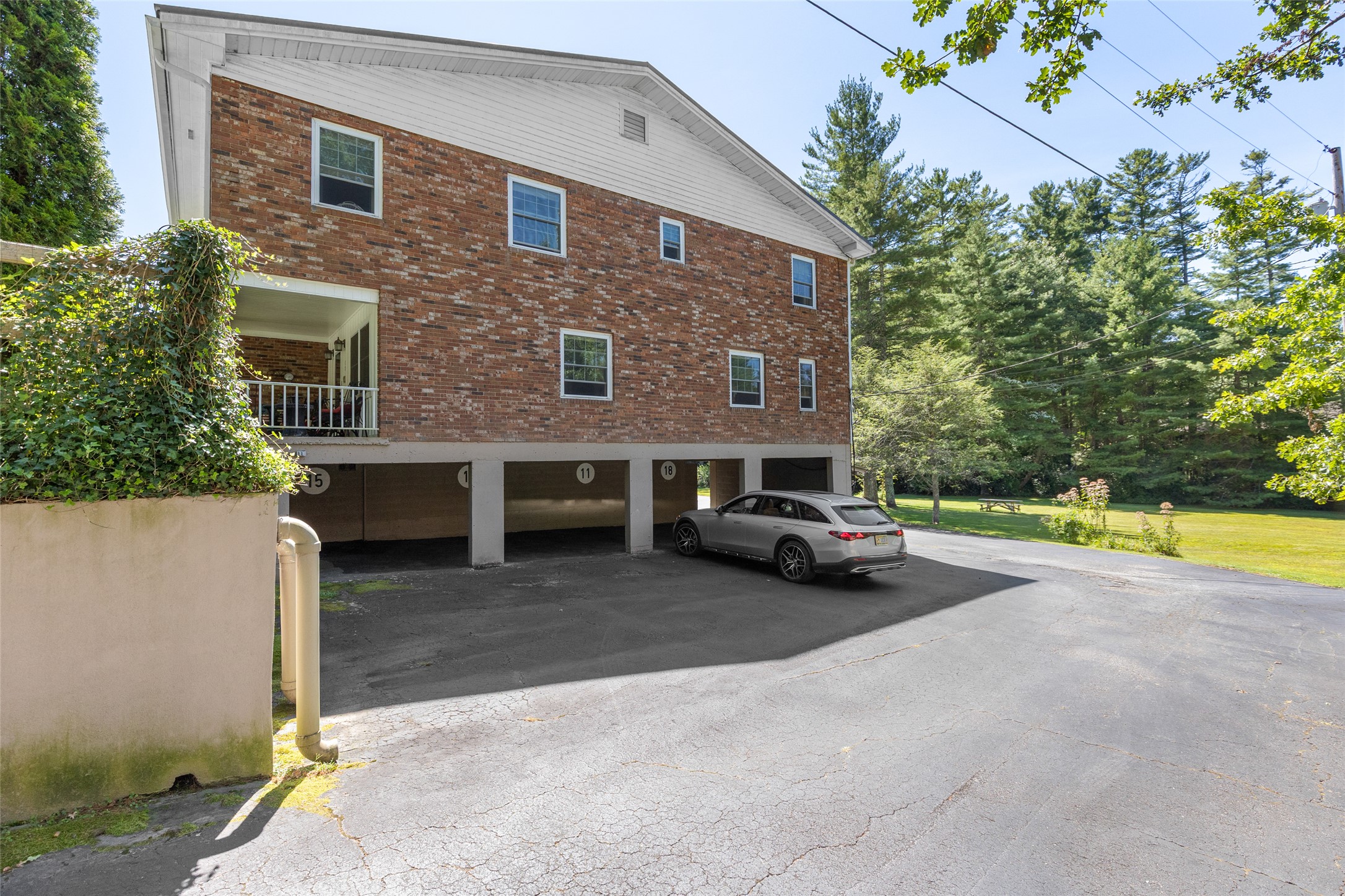 740 Horse Cove Road 11