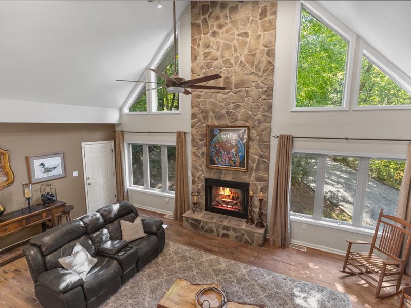 115 Apple Mountain Lane