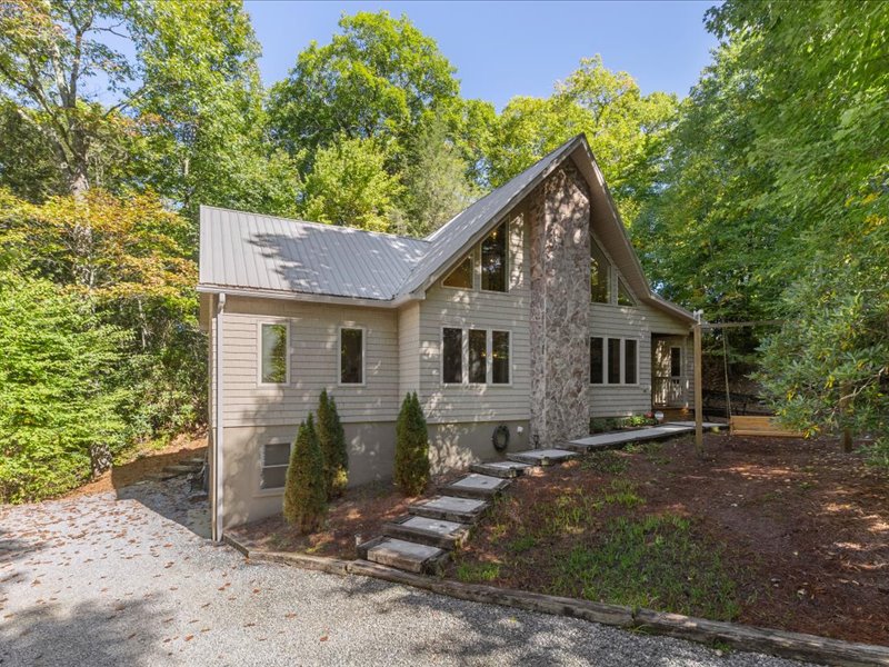 115 Apple Mountain Lane