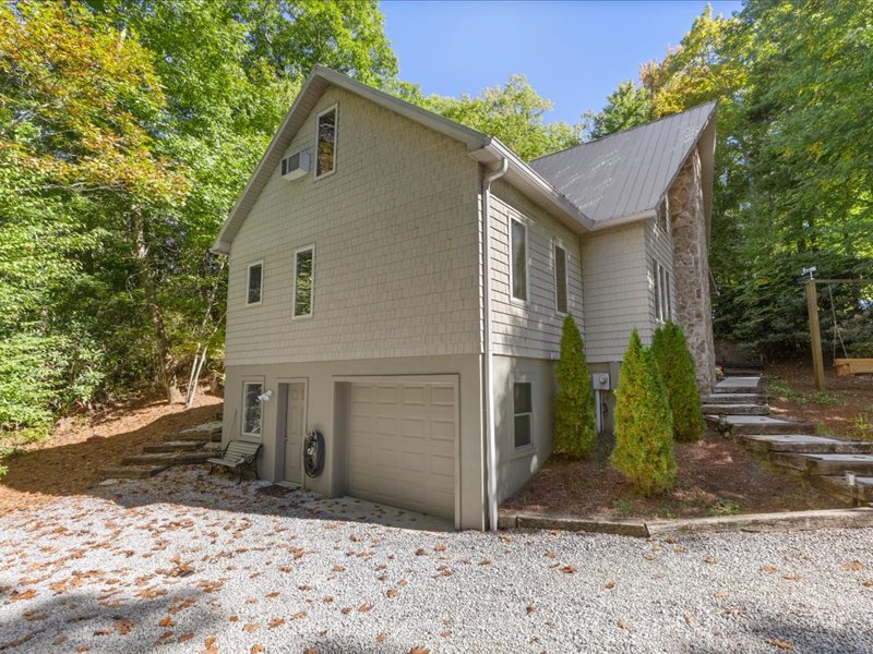115 Apple Mountain Lane