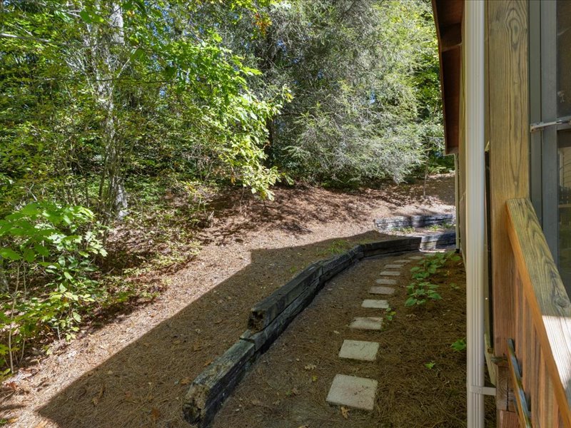 115 Apple Mountain Lane