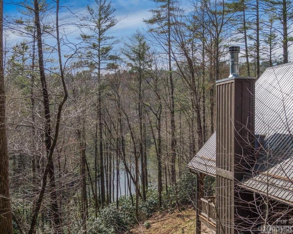 3709 Whiteside Cove Road