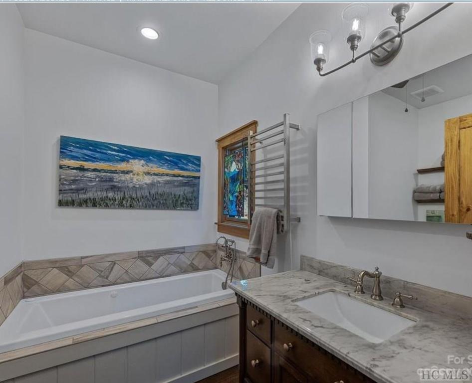 3709 Whiteside Cove Road