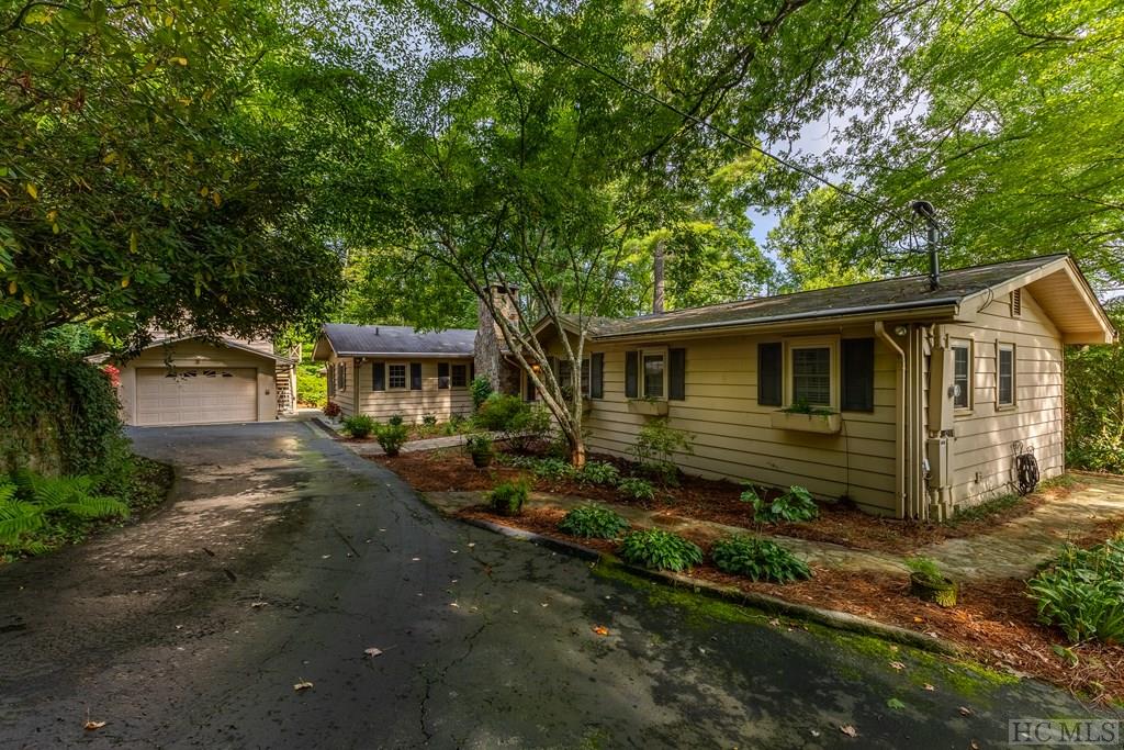 554 Moorewood Road