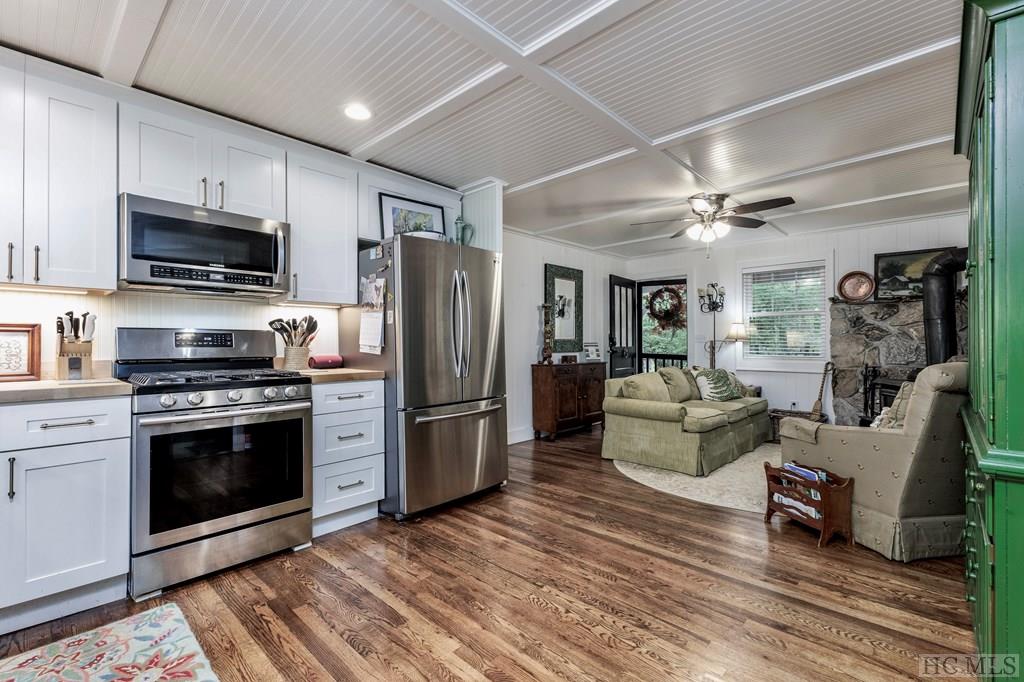 71 Eastside Duck Mountain Road