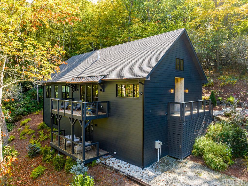 1139 Cullasaja Drive
