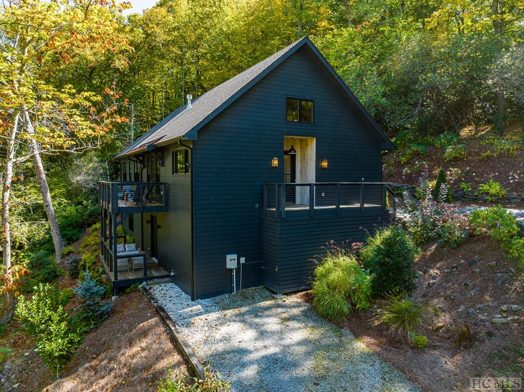 1139 Cullasaja Drive