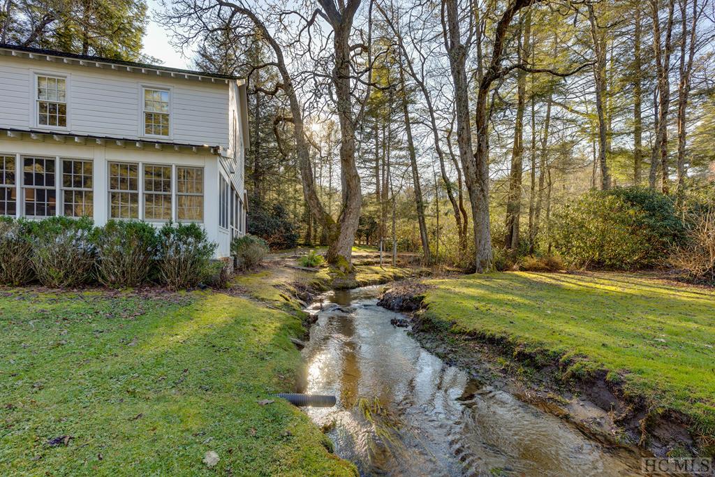 1290 Dillard Road