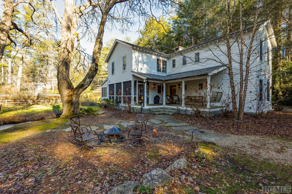 1290 Dillard Road