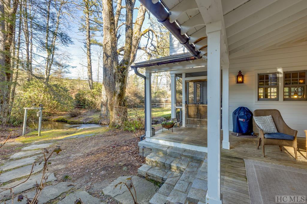 1290 Dillard Road