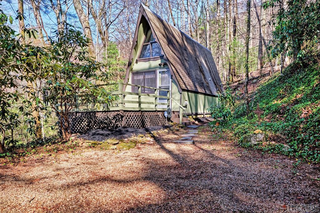 100 Owl Pine Lane