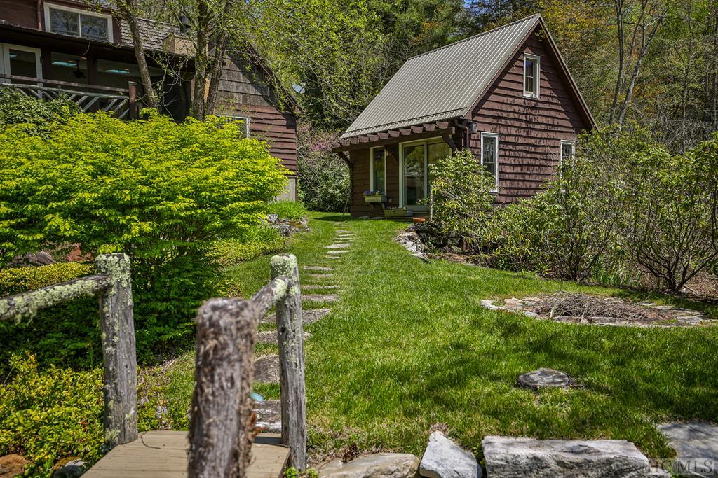 64 Boathouse Lane