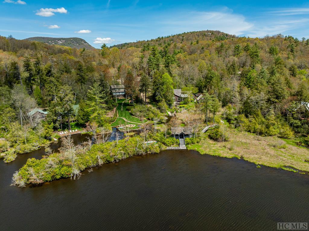 64 Boathouse Lane