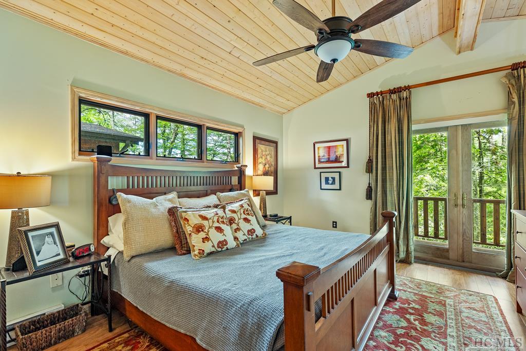203 Rolling Acres Drive