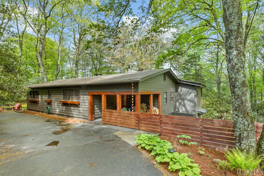 203 Rolling Acres Drive