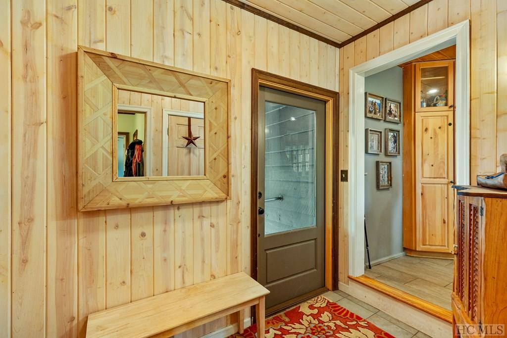 203 Rolling Acres Drive