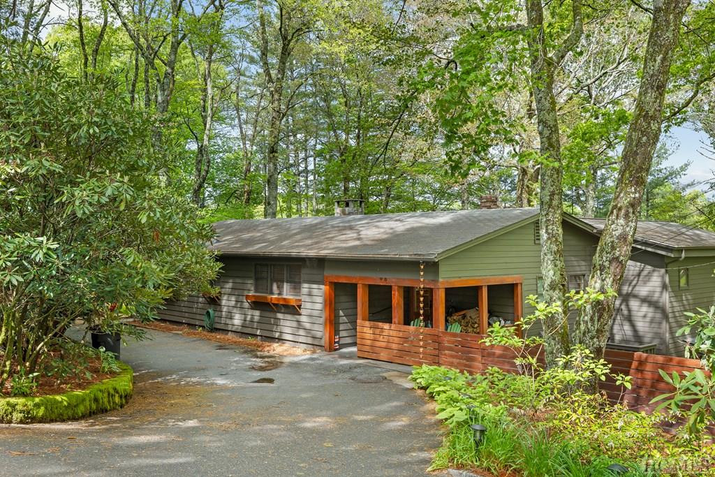 203 Rolling Acres Drive