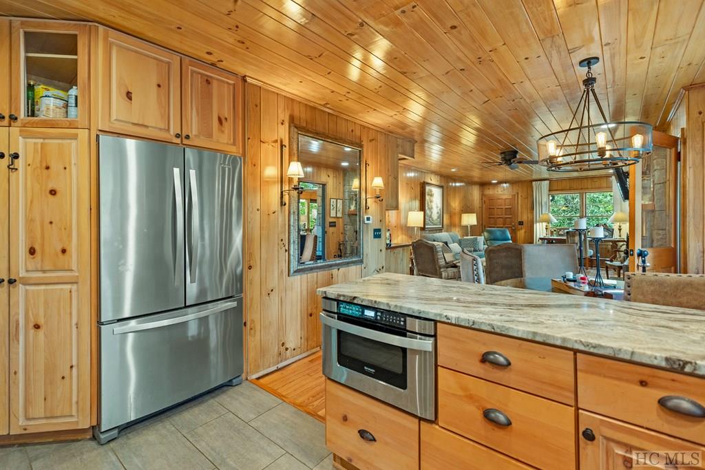 203 Rolling Acres Drive