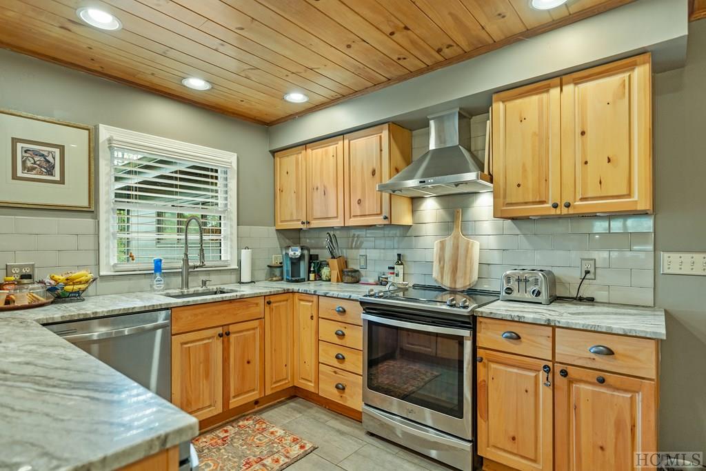 203 Rolling Acres Drive