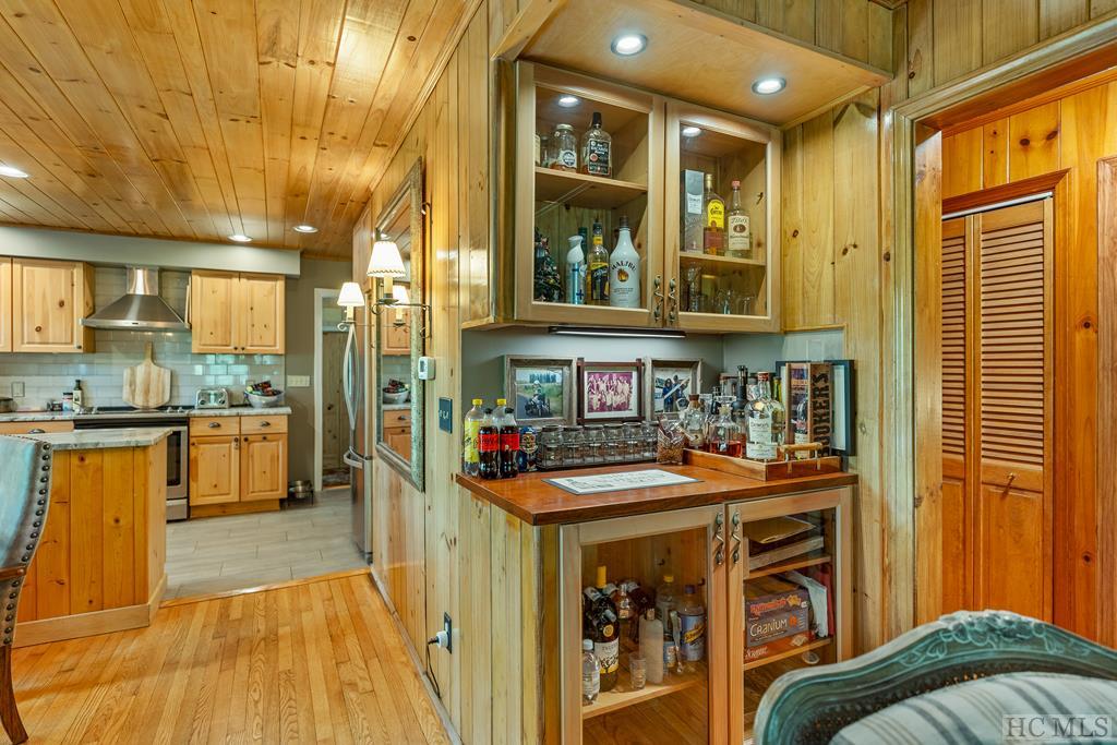 203 Rolling Acres Drive