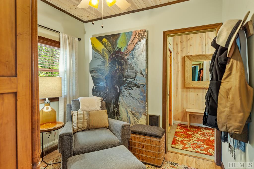 203 Rolling Acres Drive