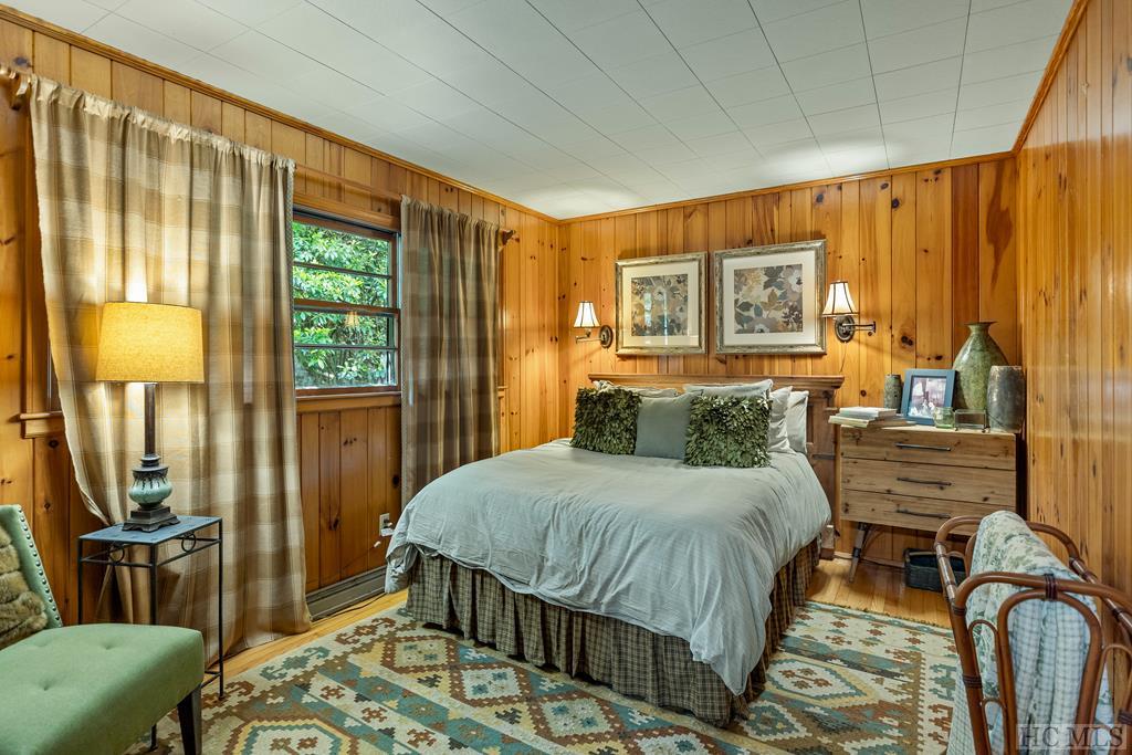 203 Rolling Acres Drive