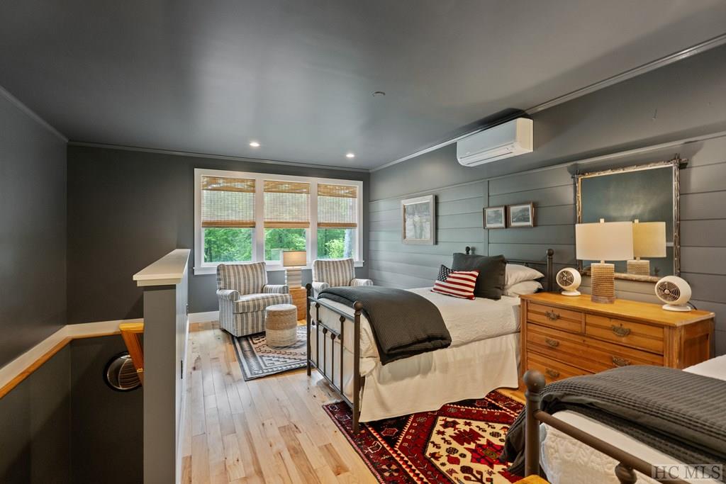 1209 Hickory Hill Road